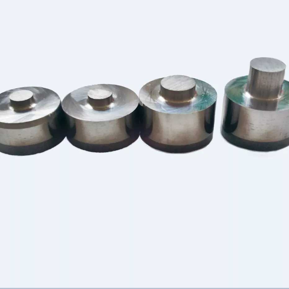 Rear cylindrical boss PDC